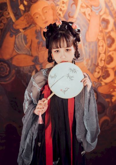 美女论坛黄片_国产剧电影在线看