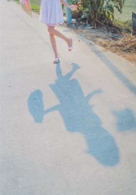 年轻的女教师在线_DVD完整在线观看